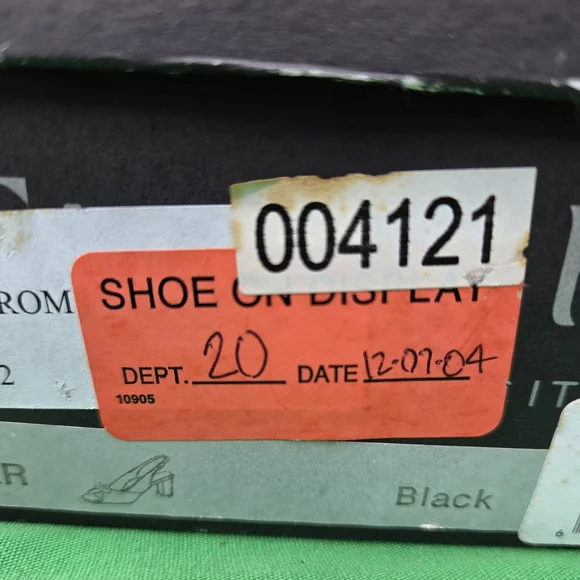 VINTAGE 2004Taryn Rose CHER-NAPPABlack Slingback Women's Shoes BRAND NEW